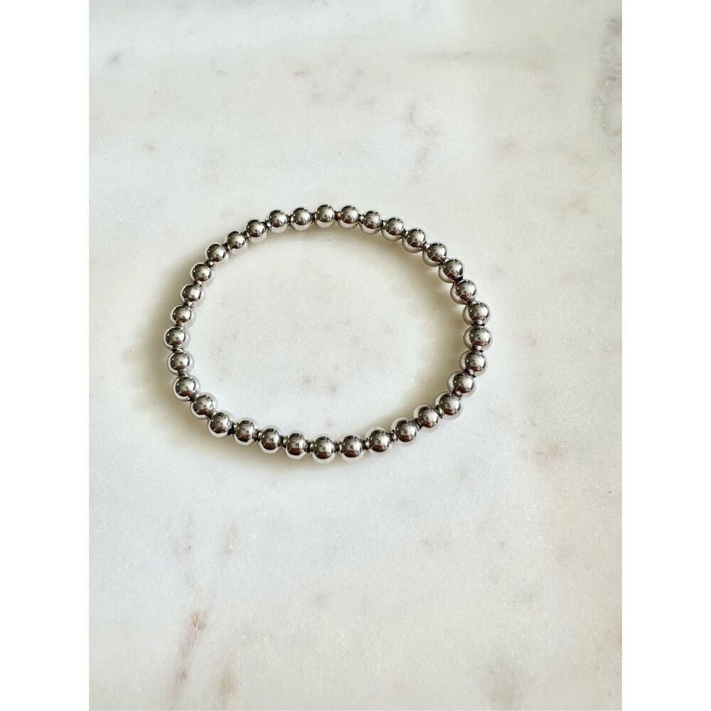 Silver color stretch beaded bracelet 